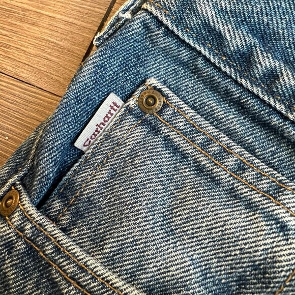 Y2K Carhartt Medium Wash Straight Leg Denim Jeans Leather Patch Size 32X32 - Picture 2 of 7